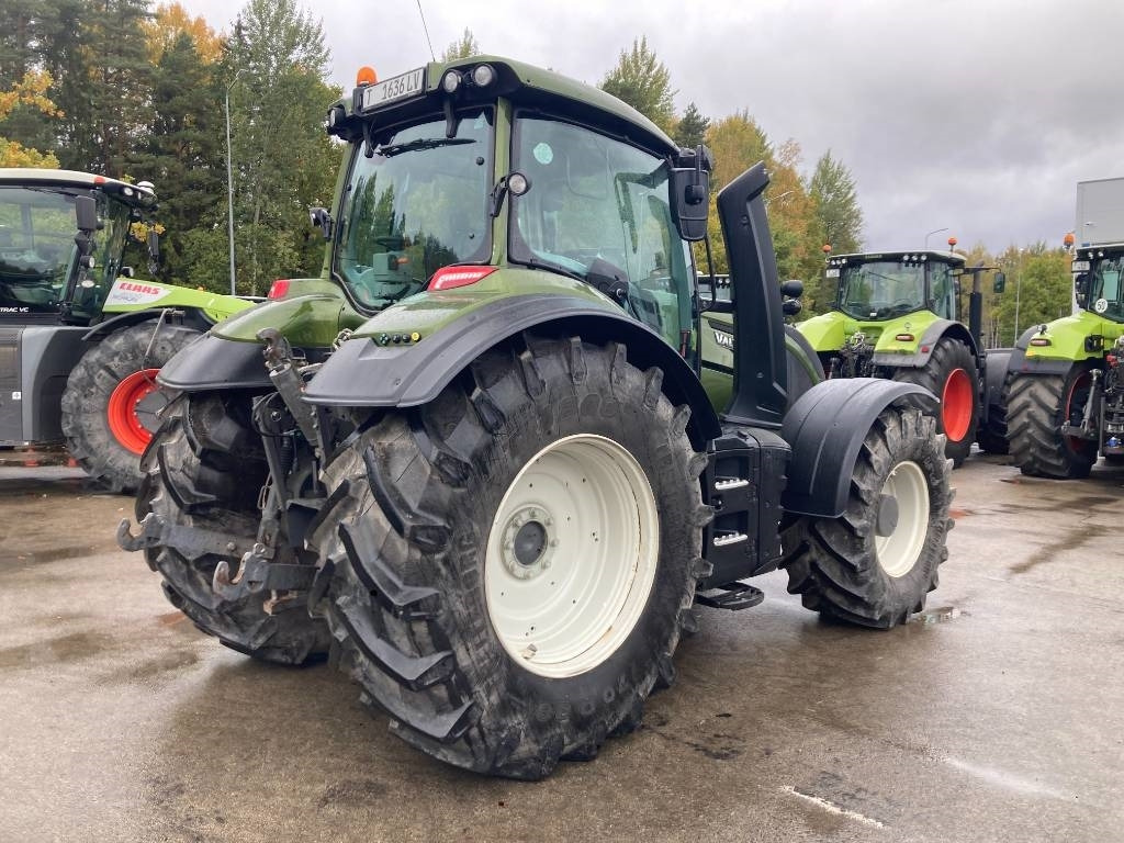 Traktor Valtra T 234: das Bild 8