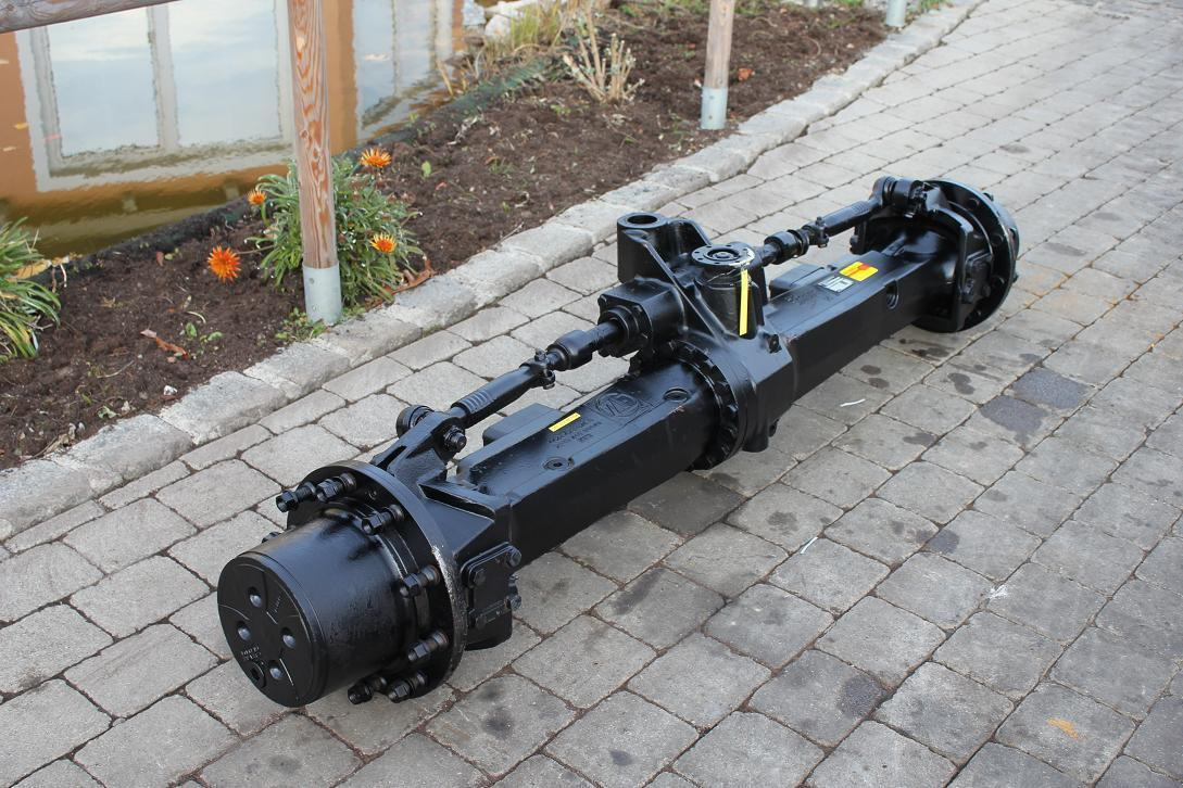 Caterpillar 212 BFT - Achse und Teile für Baumaschine: das Bild 2 Caterpillar 212 BFT - Achse und Teile für Baumaschine: das Bild 2