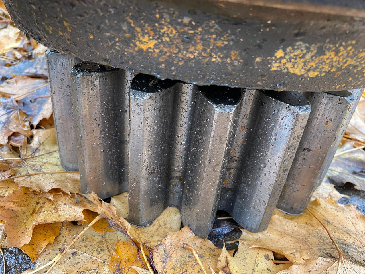 Holland E 305 - Schwenkmotor für Baumaschine: das Bild 3 Holland E 305 - Schwenkmotor für Baumaschine: das Bild 3