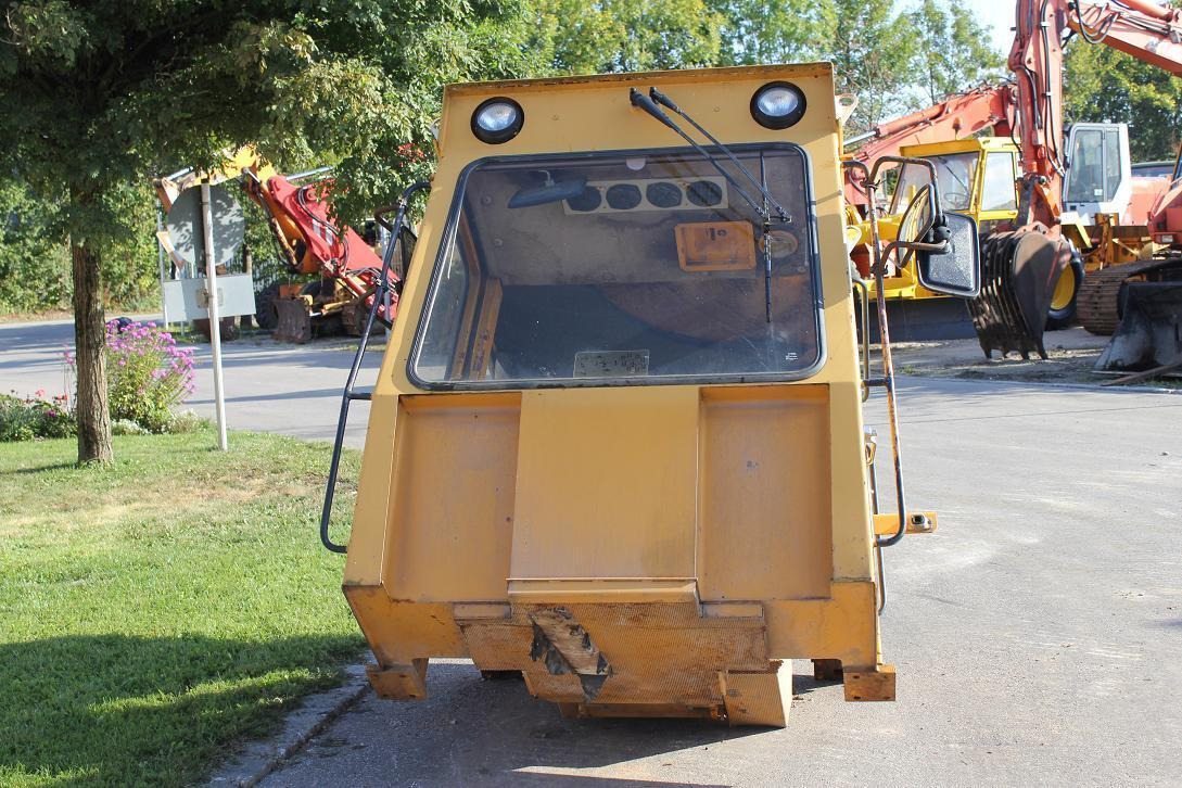 Liebherr 611-621-721 oder 731 - Fahrerhaus für Baumaschine: das Bild 5 Liebherr 611-621-721 oder 731 - Fahrerhaus für Baumaschine: das Bild 5