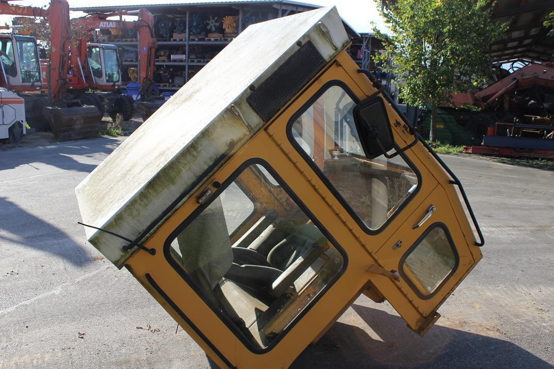 Liebherr 611-621-721 oder 731 - Fahrerhaus für Baumaschine: das Bild 2 Liebherr 611-621-721 oder 731 - Fahrerhaus für Baumaschine: das Bild 2