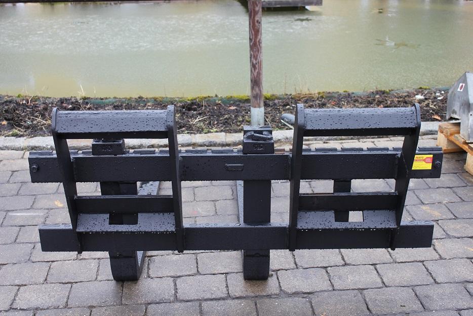 Liebherr L 507 - Gabel für Radlader: das Bild 4 Liebherr L 507 - Gabel für Radlader: das Bild 4