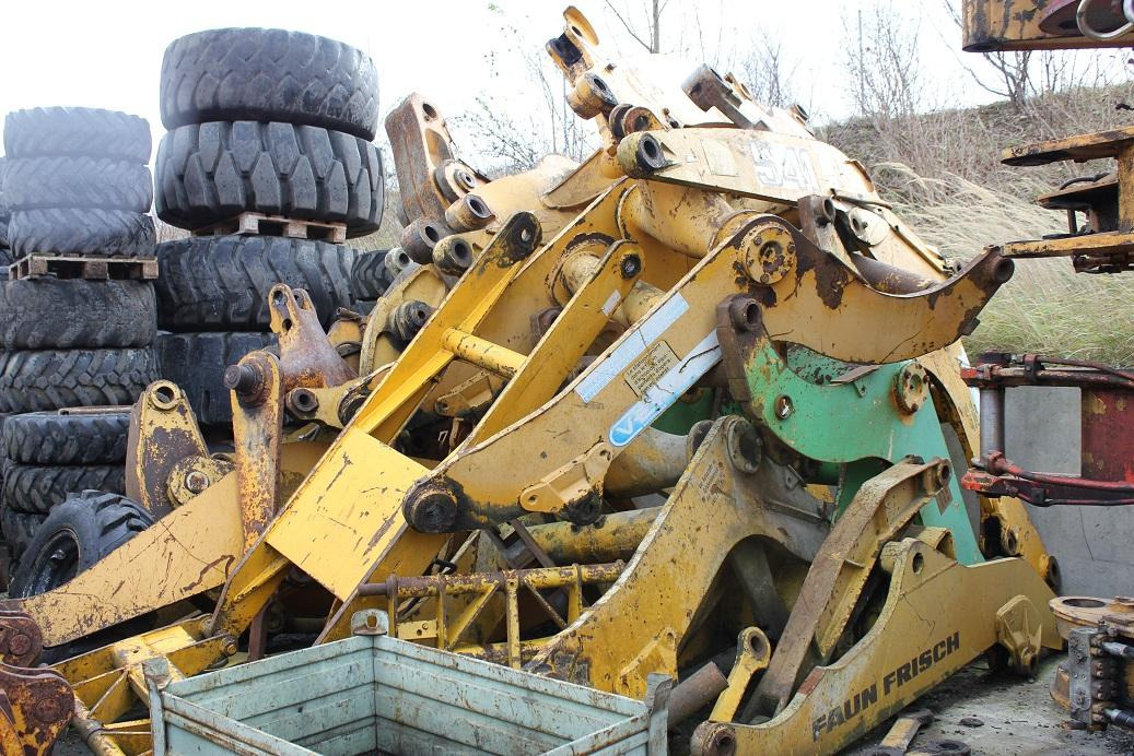 Liebherr L574,541,531 u a - Ausleger: das Bild 3 Liebherr L574,541,531 u a - Ausleger: das Bild 3