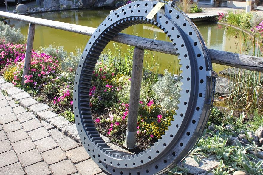 Liebherr R 932 - Drehkranz für Baumaschine: das Bild 4 Liebherr R 932 - Drehkranz für Baumaschine: das Bild 4