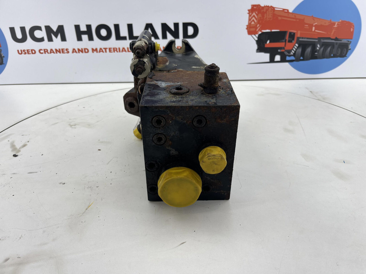 Demag AC 700 Emergency steering pump - Lenkpumpe für Kran: das Bild 4 Demag AC 700 Emergency steering pump - Lenkpumpe für Kran: das Bild 4