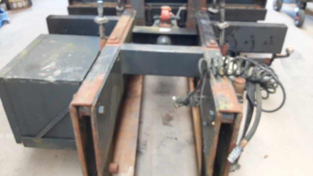 HMF krankonsol - 65 mm bolte - Anbauteil für Baumaschine: das Bild 4 HMF krankonsol - 65 mm bolte - Anbauteil für Baumaschine: das Bild 4