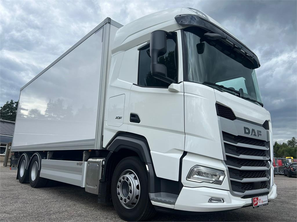 DAF XF480 FAS 6x2 - Koffer LKW: das Bild 4 DAF XF480 FAS 6x2 - Koffer LKW: das Bild 4