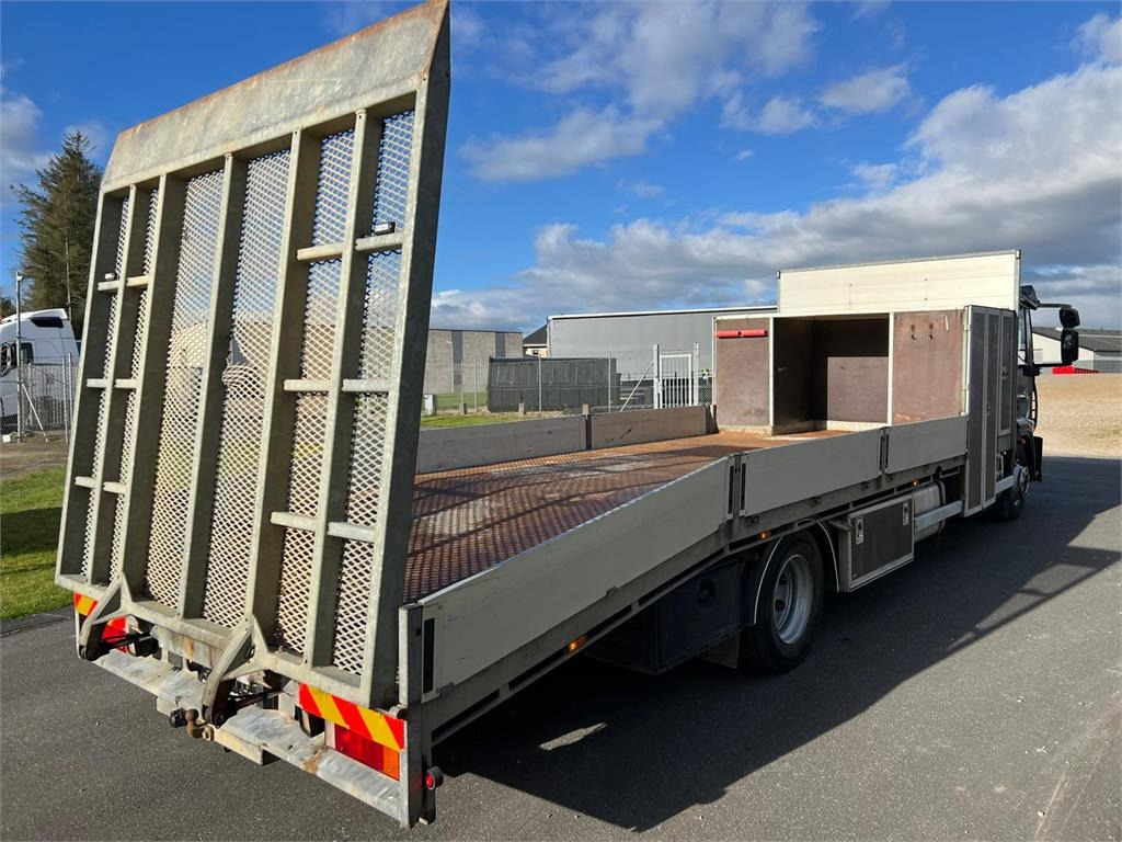 Iveco Euro Cargo 120 E22 - Autotransporter LKW: das Bild 4 Iveco Euro Cargo 120 E22 - Autotransporter LKW: das Bild 4