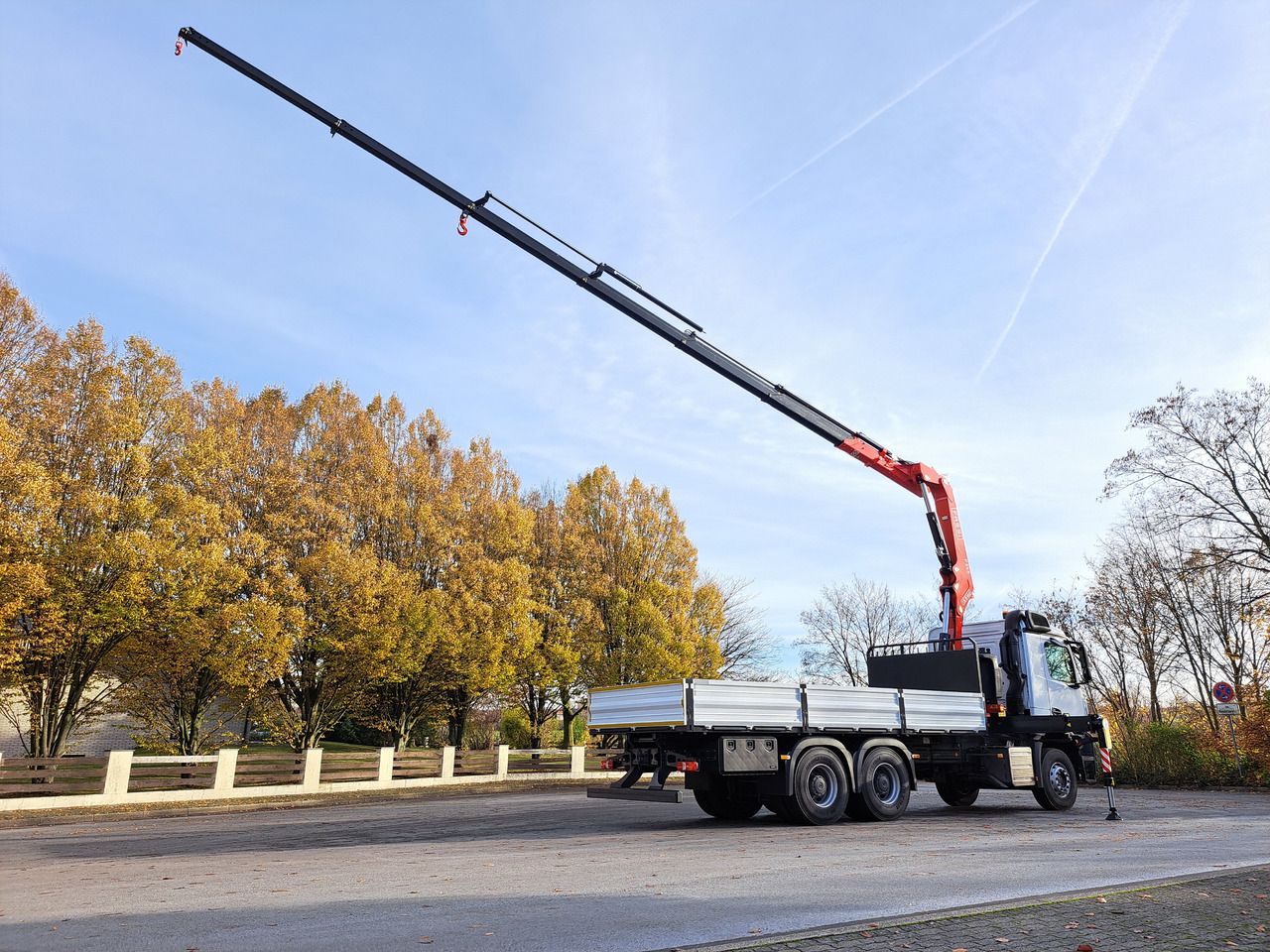 MERCEDES-BENZ AROCS 3340 CRANE FASSI F245 FLATBED TWISTLOCK EURO 3 - Pritsche LKW, Autokran: das Bild 3 MERCEDES-BENZ AROCS 3340 CRANE FASSI F245 FLATBED TWISTLOCK EURO 3 - Pritsche LKW, Autokran: das Bild 3