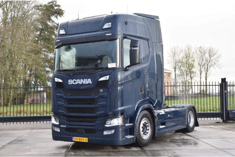 Scania S450 NGS 4x2NB - FULL AIR - 651 TKM - RETARDER - PARK. AIRCO - NAVI - 2 x FUEL TANKS - LED - - Sattelzugmaschine: das Bild 2 Scania S450 NGS 4x2NB - FULL AIR - 651 TKM - RETARDER - PARK. AIRCO - NAVI - 2 x FUEL TANKS - LED - - Sattelzugmaschine: das Bild 2