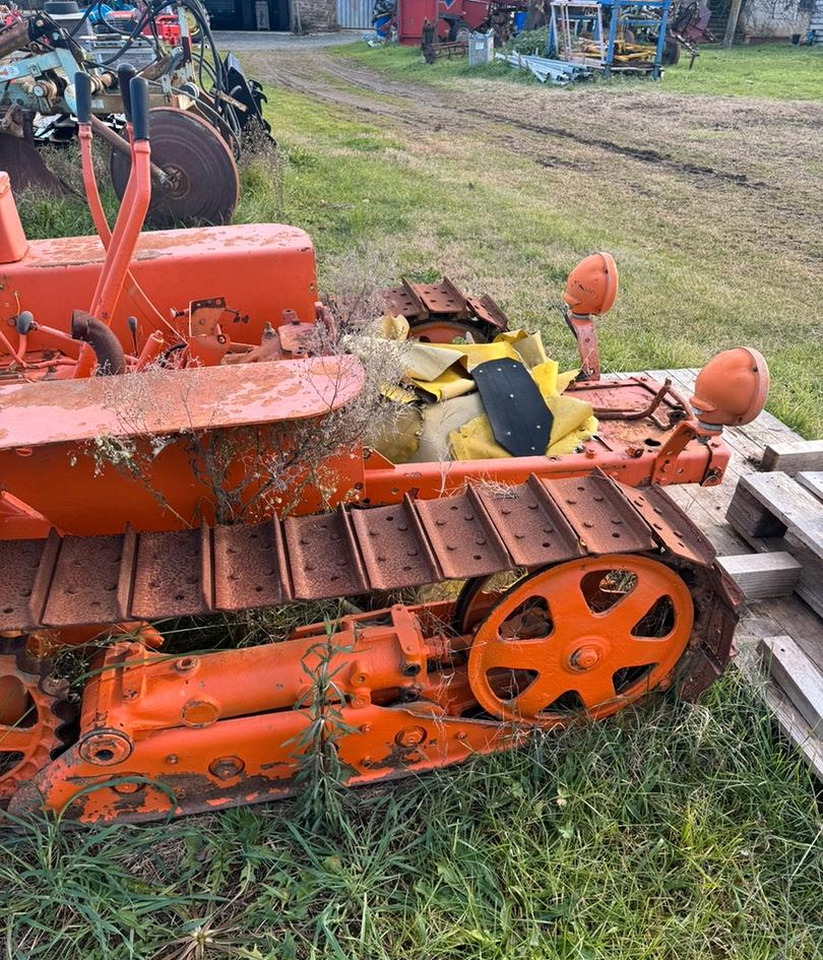 Fiat 352 - Traktor: das Bild 1 Fiat 352 - Traktor: das Bild 1