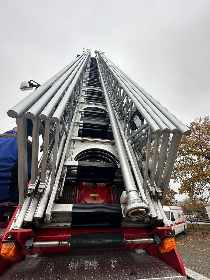 IVECO MAGIRUS 140-25A - Feuerwehrfahrzeug: das Bild 5 IVECO MAGIRUS 140-25A - Feuerwehrfahrzeug: das Bild 5