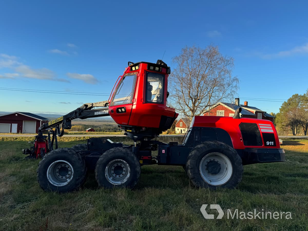 Skördare Komatsu XH 911 CX-6 - Harvester: das Bild 2 Skördare Komatsu XH 911 CX-6 - Harvester: das Bild 2