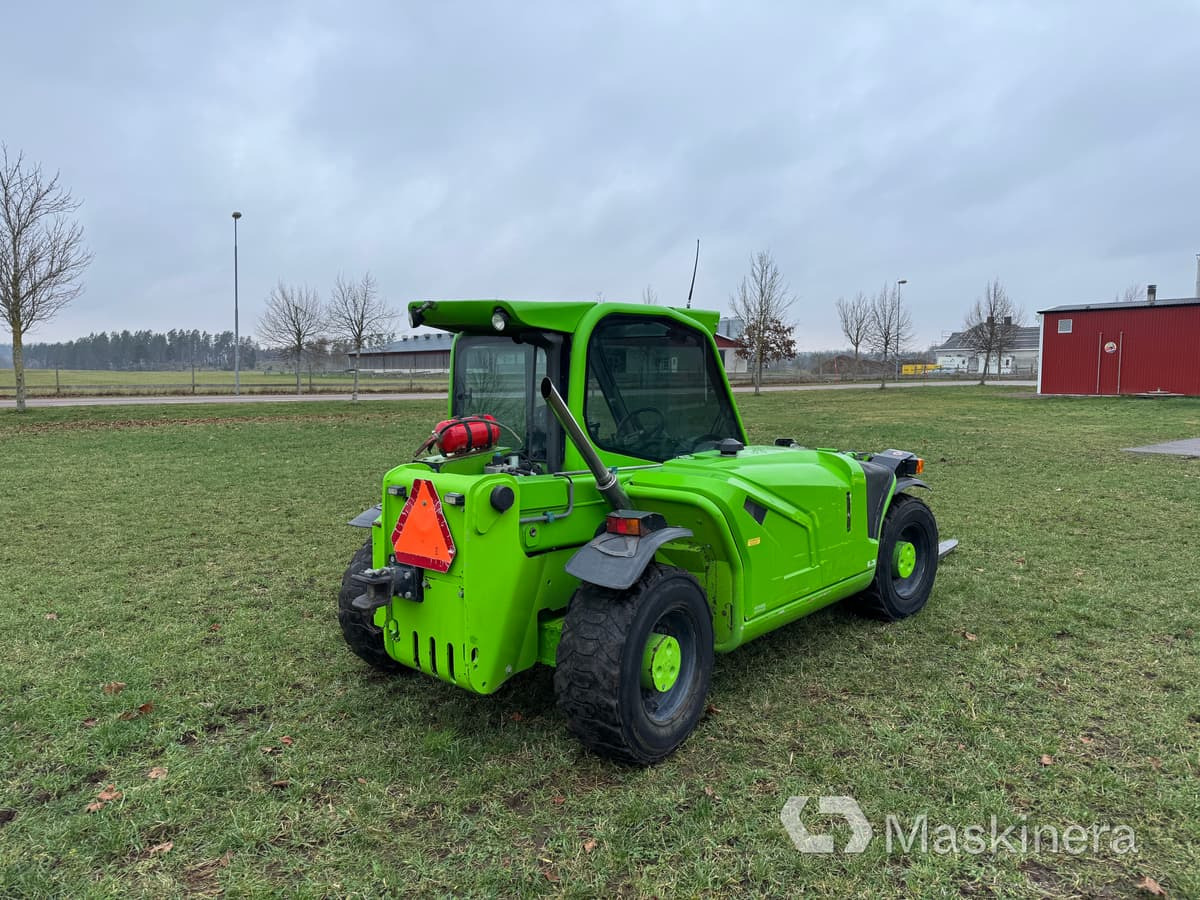 Teleskoplastare Merlo P25.6 med pallgafflar - Teleskoplader: das Bild 5 Teleskoplastare Merlo P25.6 med pallgafflar - Teleskoplader: das Bild 5