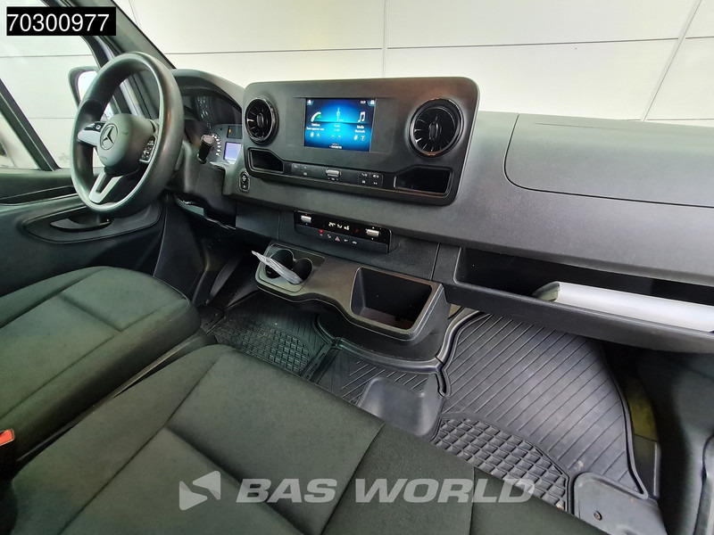 Kleintransporter Mercedes-Benz Sprinter 315 CDI Automaat L2H2 150PK Airco Camera Parkeersensoren MBUX CarPlay Euro6 L2 Airco: das Bild 10 Kleintransporter Mercedes-Benz Sprinter 315 CDI Automaat L2H2 150PK Airco Camera Parkeersensoren MBUX CarPlay Euro6 L2 Airco: das Bild 10