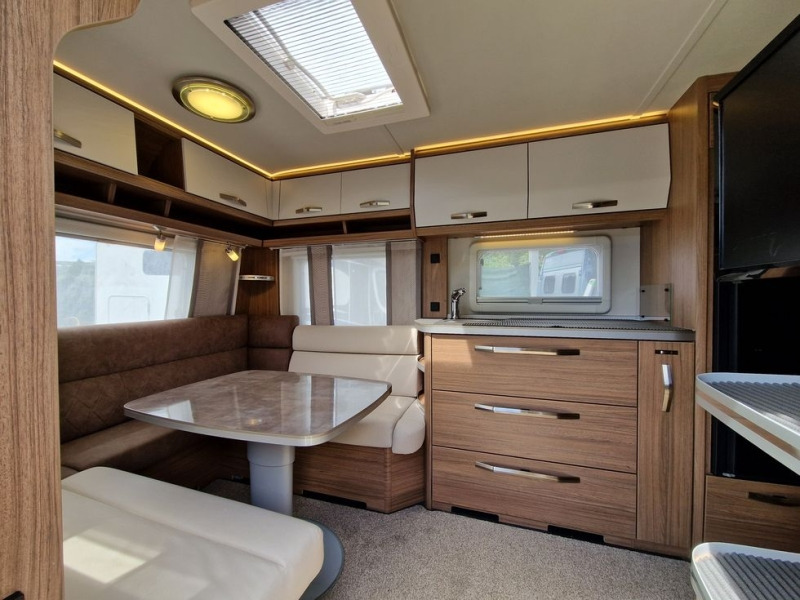 TABBERT ROSSINI 490 TD FINEST EDITION - Wohnwagen: das Bild 3 TABBERT ROSSINI 490 TD FINEST EDITION - Wohnwagen: das Bild 3