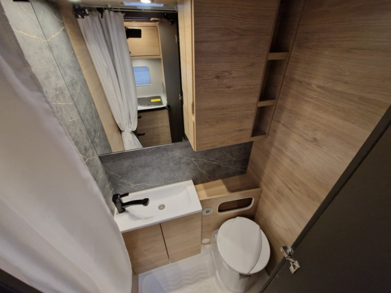 Wohnwagen Weinsberg CaraOne 420 QD: das Bild 10 Wohnwagen Weinsberg CaraOne 420 QD: das Bild 10