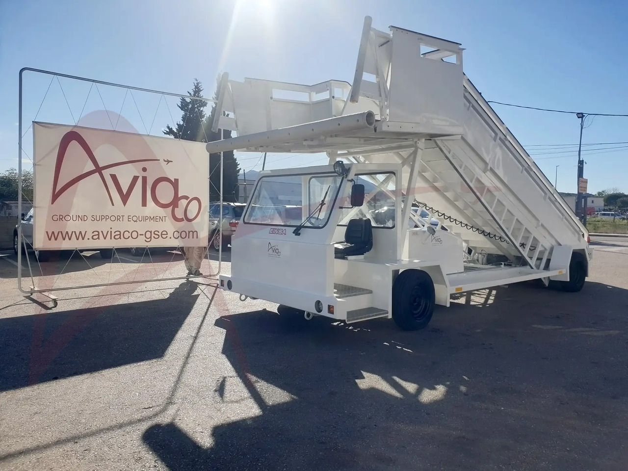 EINSA EDU-WIDE - Passagiertreppe: das Bild 2 EINSA EDU-WIDE - Passagiertreppe: das Bild 2