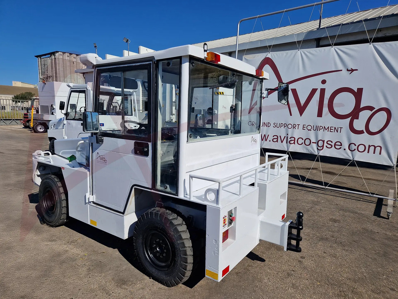 EINSA TA-5 - Gepäckschlepper: das Bild 2 EINSA TA-5 - Gepäckschlepper: das Bild 2