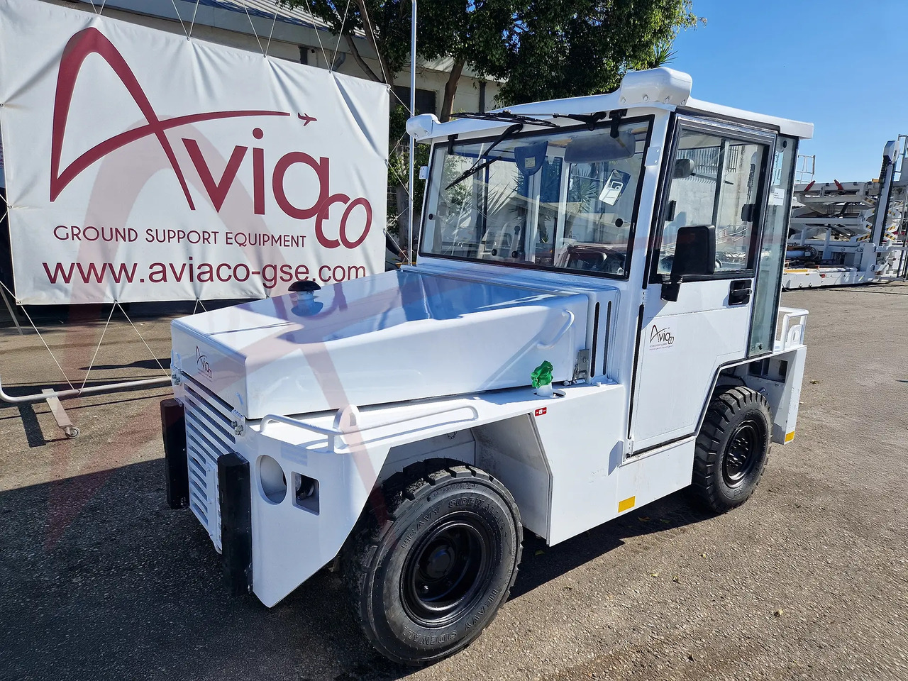 EINSA TA-5 - Gepäckschlepper: das Bild 3 EINSA TA-5 - Gepäckschlepper: das Bild 3