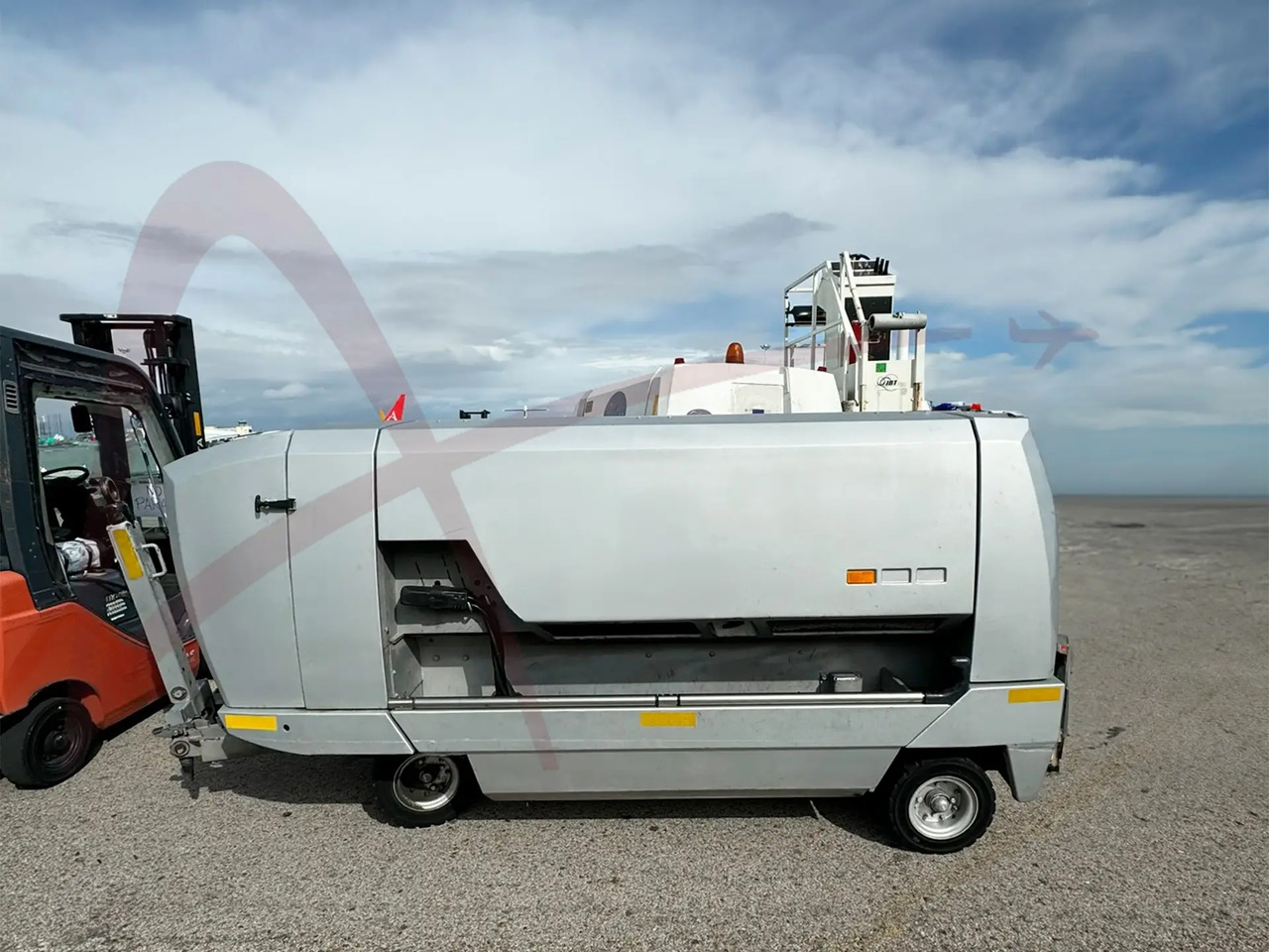 HITZINGER GPU-120MDE18 - Bodenstromaggregat: das Bild 1 HITZINGER GPU-120MDE18 - Bodenstromaggregat: das Bild 1