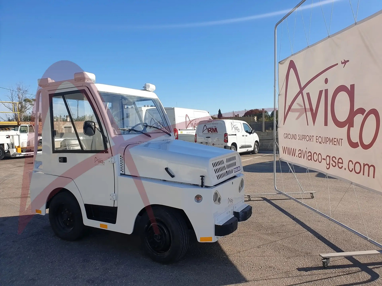 MULAG COMET 3 - Gepäckschlepper: das Bild 2 MULAG COMET 3 - Gepäckschlepper: das Bild 2