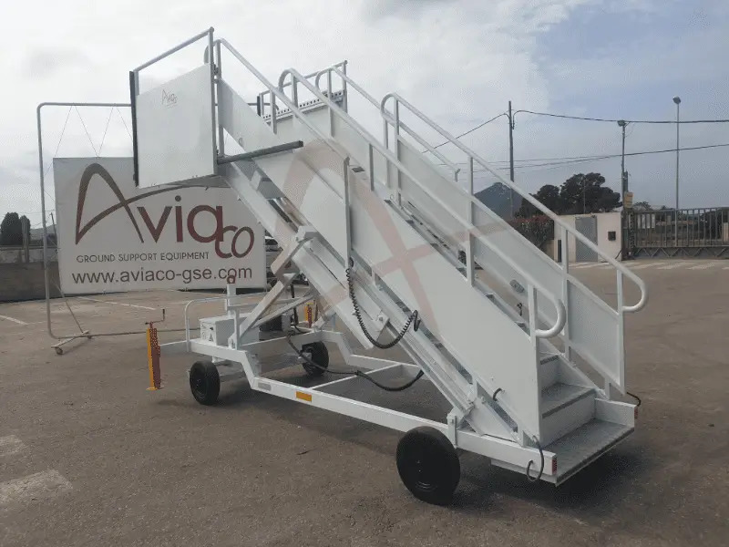 SERPISTA EHR-10A - Passagiertreppe: das Bild 3 SERPISTA EHR-10A - Passagiertreppe: das Bild 3