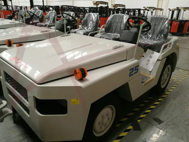 TOYOTA 52-2TD-25 - Gepäckschlepper: das Bild 1 TOYOTA 52-2TD-25 - Gepäckschlepper: das Bild 1