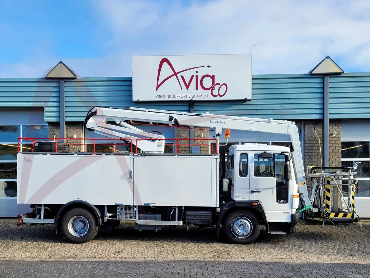 VESTERGAARD ELEPHANT MY - Flugzeugenteiser: das Bild 1 VESTERGAARD ELEPHANT MY - Flugzeugenteiser: das Bild 1