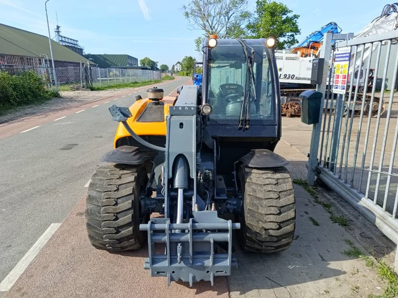 Giant 4548 Tendo verreiker 4,6 m 1,7 ton telehandler CE - Teleskoplader: das Bild 4 Giant 4548 Tendo verreiker 4,6 m 1,7 ton telehandler CE - Teleskoplader: das Bild 4