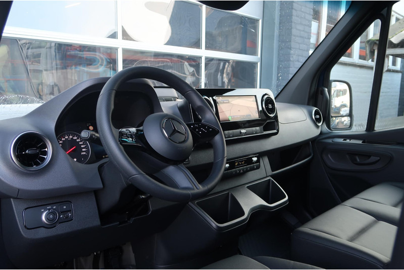 Mercedes-Benz Sprinter 519 CDI L2H1 AUT/ N2/ 5T/ ACC/ CAMERA/ MBUX GR/ TREKHAAK - Kastenwagen: das Bild 2 Mercedes-Benz Sprinter 519 CDI L2H1 AUT/ N2/ 5T/ ACC/ CAMERA/ MBUX GR/ TREKHAAK - Kastenwagen: das Bild 2