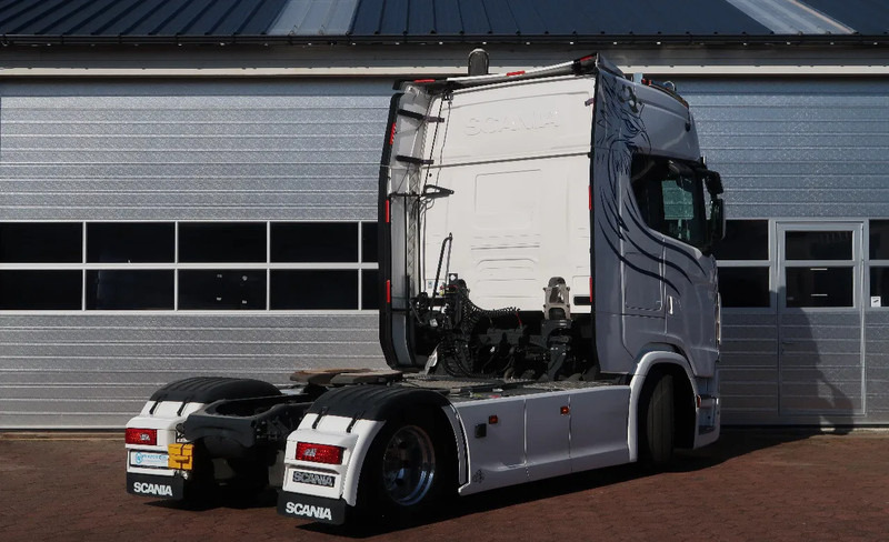 Scania 540S NGS FULL AIR/ RETARDER/ ALCOA/ LEATHER/ 2X TANK/ PARK AIRCO - Sattelzugmaschine: das Bild 5 Scania 540S NGS FULL AIR/ RETARDER/ ALCOA/ LEATHER/ 2X TANK/ PARK AIRCO - Sattelzugmaschine: das Bild 5