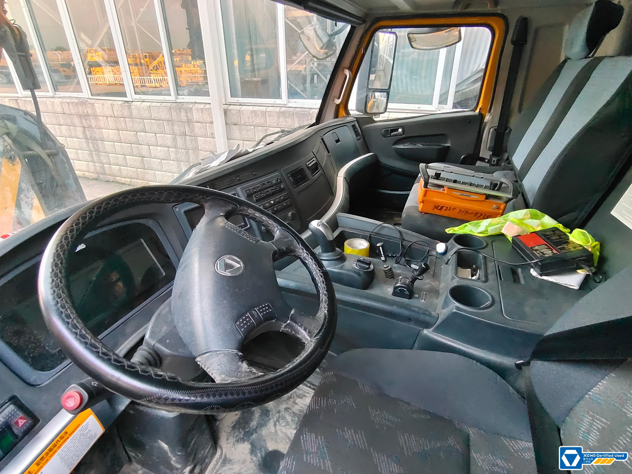 XCMG 1200ton QAY1200 used hydraulic all terrain crane - All-Terrain Kran: das Bild 2 XCMG 1200ton QAY1200 used hydraulic all terrain crane - All-Terrain Kran: das Bild 2