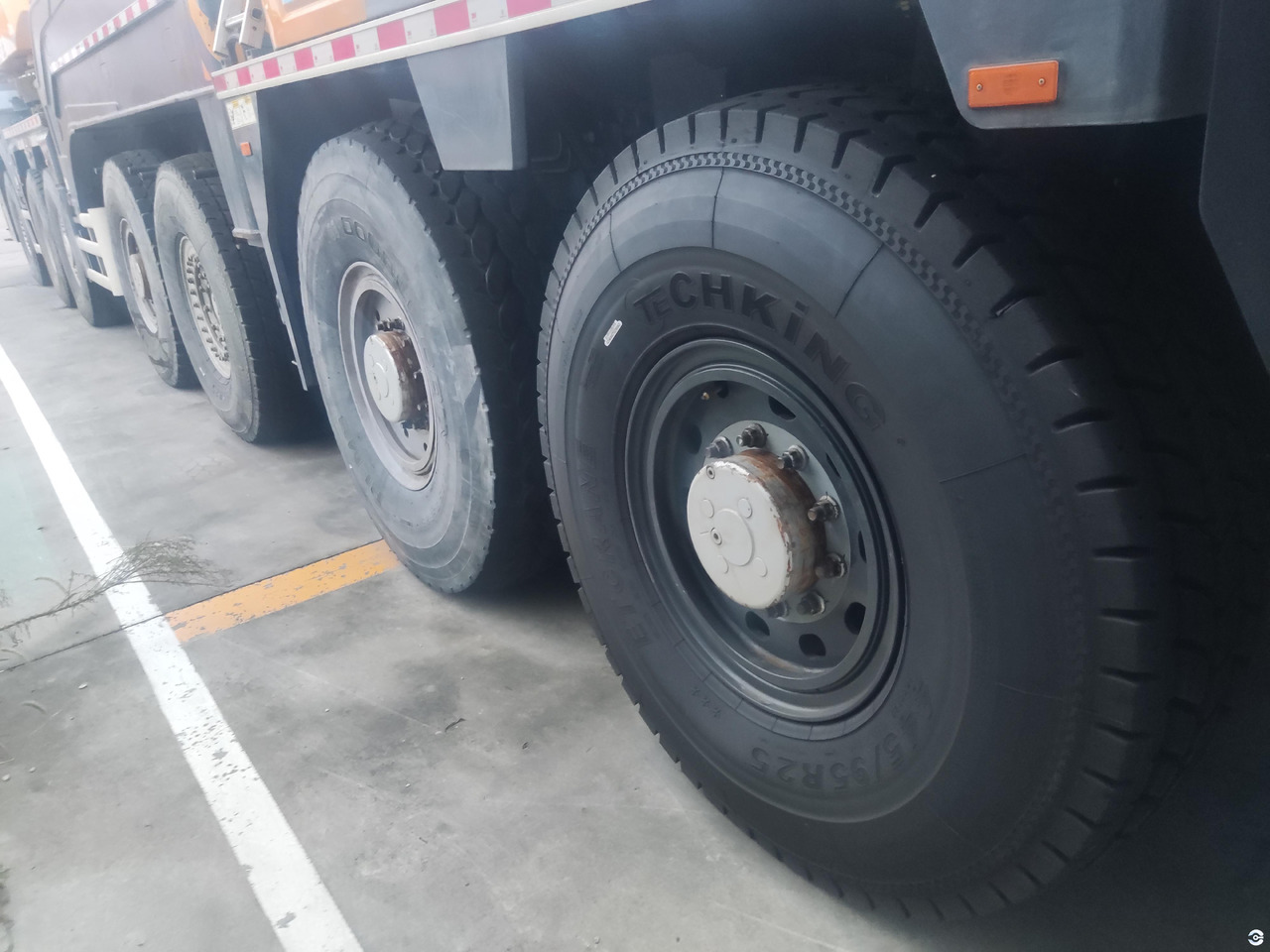 XCMG 2022 used 500ton all terrain crane truck price - All-Terrain Kran: das Bild 2 XCMG 2022 used 500ton all terrain crane truck price - All-Terrain Kran: das Bild 2