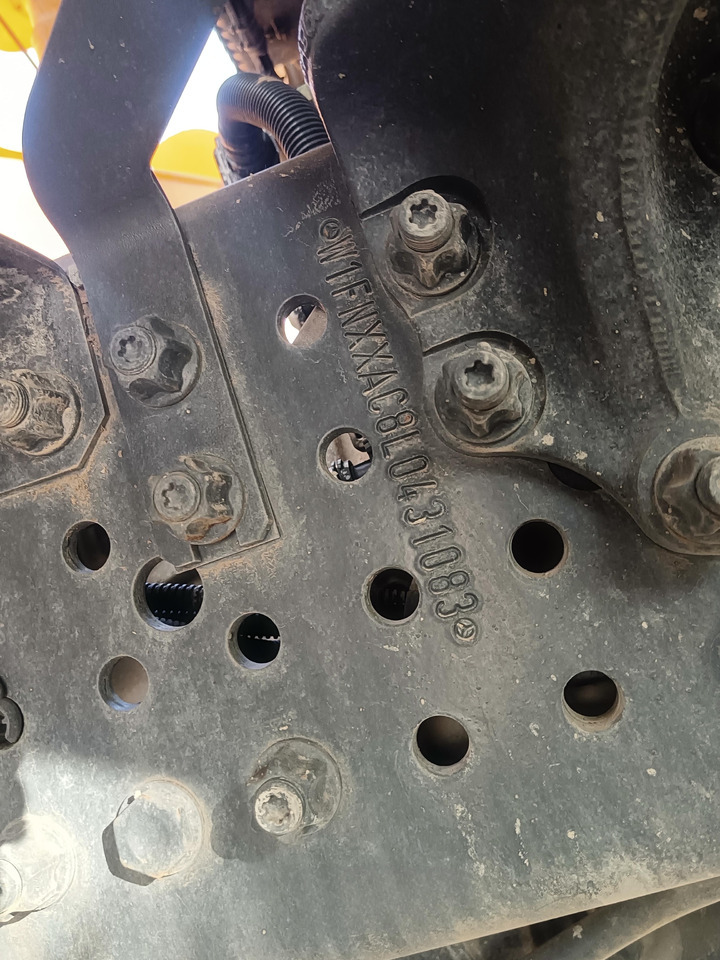 XCMG Official Schwing Concrete Pump HB58V 58m Mobile Hydraulic Used Concrete Pump Truck For Sale - Betonpumpe: das Bild 5 XCMG Official Schwing Concrete Pump HB58V 58m Mobile Hydraulic Used Concrete Pump Truck For Sale - Betonpumpe: das Bild 5