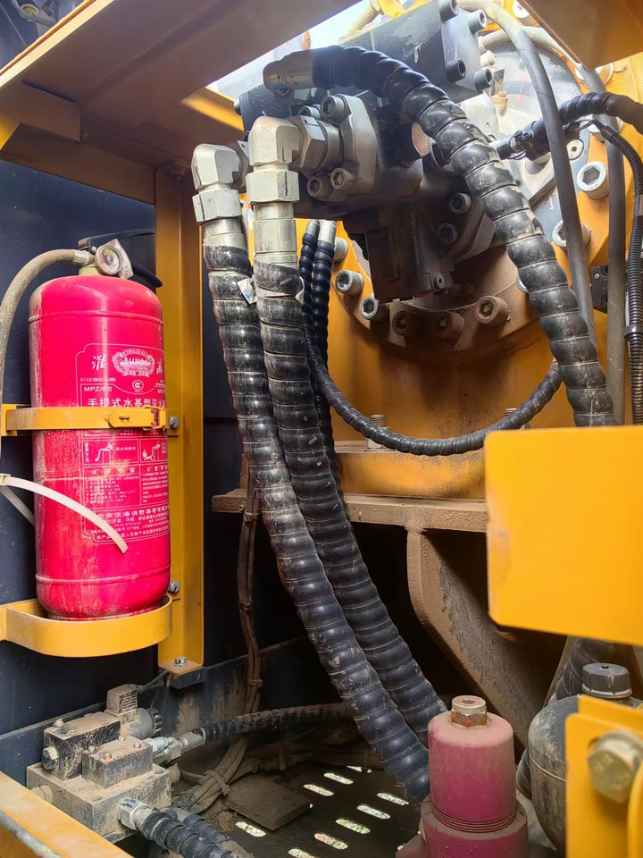 XCMG Official XR160E 56m Depth Hydraulic Borehole Drilling Rig Machine Rotary Piling - Bohrgerät: das Bild 5 XCMG Official XR160E 56m Depth Hydraulic Borehole Drilling Rig Machine Rotary Piling - Bohrgerät: das Bild 5