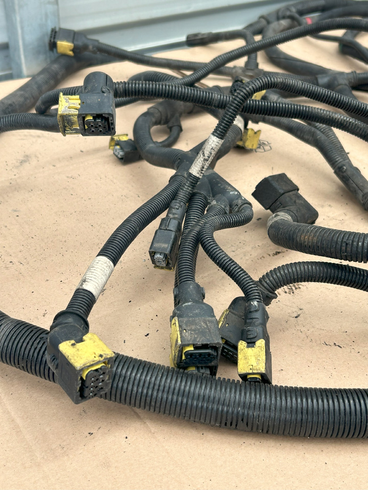 DAF XF 106 CHASSIS MAIN ELECTRICAL HARNESS - Kabel/ Kabelbaum: das Bild 2 DAF XF 106 CHASSIS MAIN ELECTRICAL HARNESS - Kabel/ Kabelbaum: das Bild 2