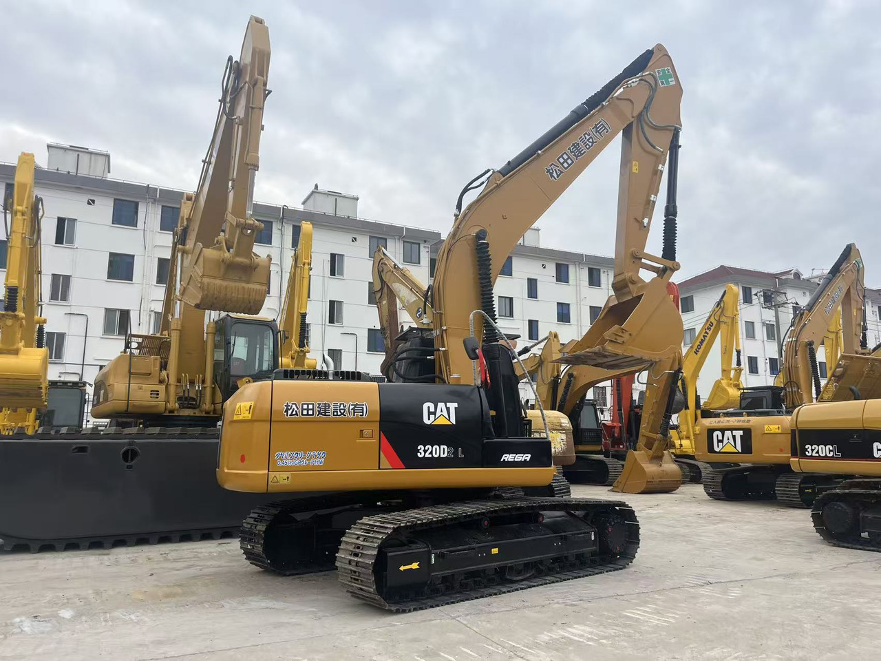 Caterpillar CAT 320D2L Used Excavator with Engine C6.4/C7.1 - Kettenbagger: das Bild 1 Caterpillar CAT 320D2L Used Excavator with Engine C6.4/C7.1 - Kettenbagger: das Bild 1