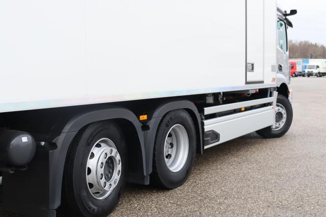 Mercedes-Benz eActros 300 L - Kühlkoffer LKW: das Bild 5 Mercedes-Benz eActros 300 L - Kühlkoffer LKW: das Bild 5