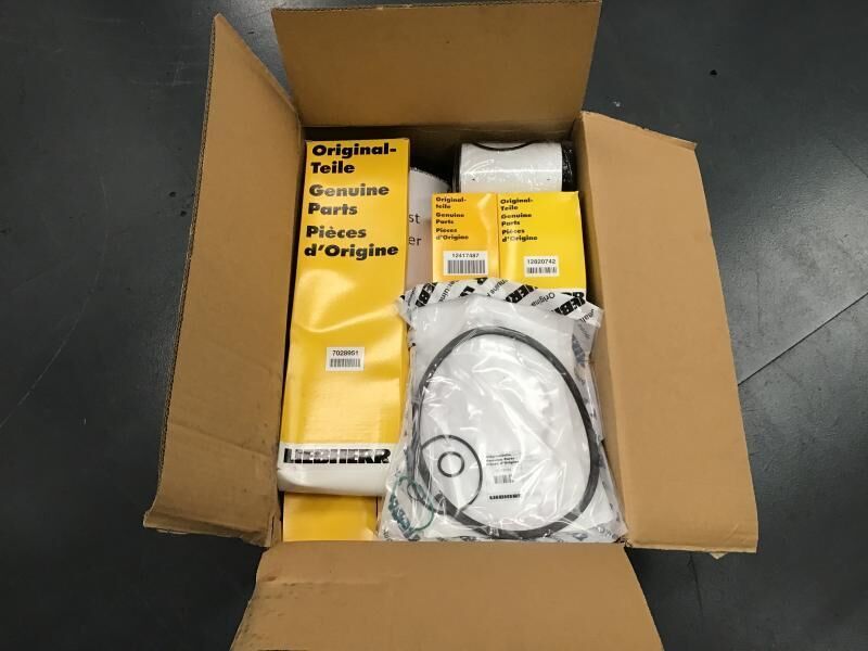 Liebherr Service Kit 2000 hours R906/R916/R926 - Ersatzteile: das Bild 2 Liebherr Service Kit 2000 hours R906/R916/R926 - Ersatzteile: das Bild 2