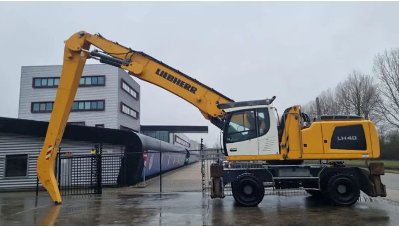 Liebherr LH40 M - Umschlagbagger: das Bild 4 Liebherr LH40 M - Umschlagbagger: das Bild 4