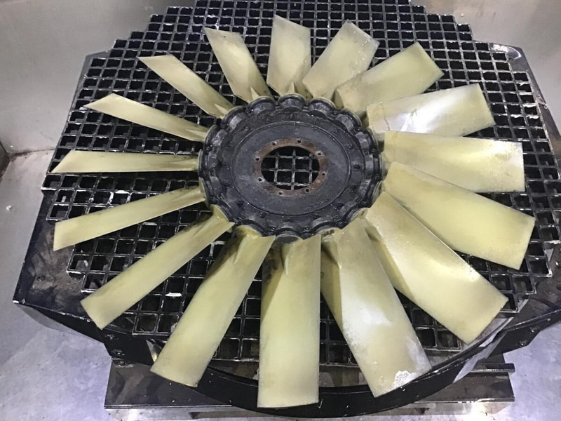 Liebherr R954B / R954HD / R954 - Ventilator: das Bild 3 Liebherr R954B / R954HD / R954 - Ventilator: das Bild 3