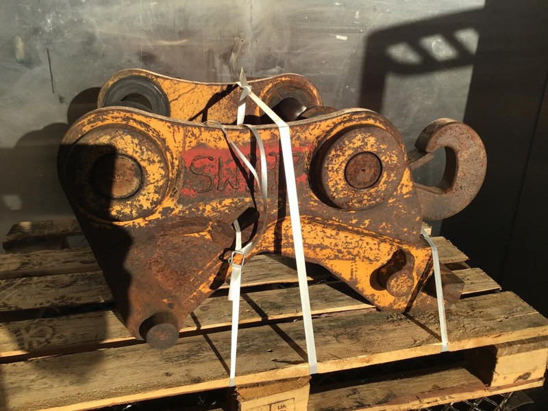 Liebherr SW-48 Quick Hitch - Schnellwechsler: das Bild 1 Liebherr SW-48 Quick Hitch - Schnellwechsler: das Bild 1