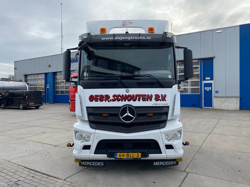 Mercedes-Benz Antos 1933 / Automatic - Sattelzugmaschine: das Bild 2 Mercedes-Benz Antos 1933 / Automatic - Sattelzugmaschine: das Bild 2