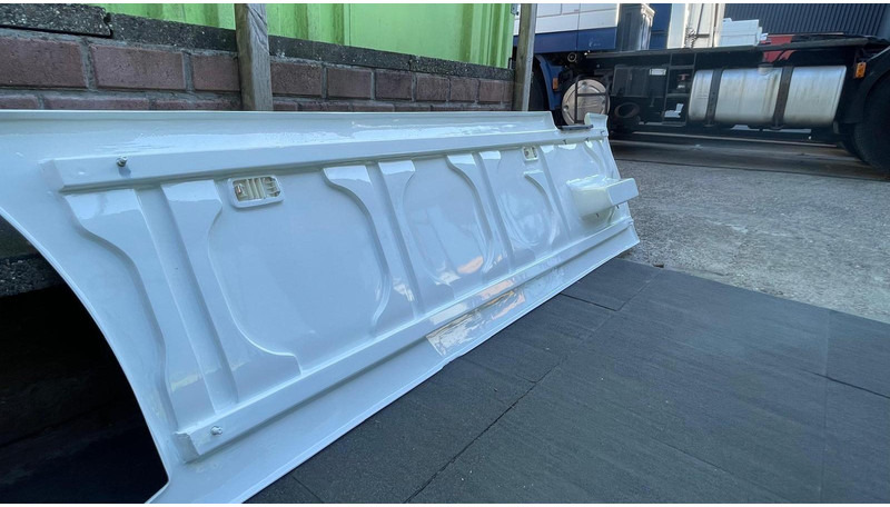 Scania Side Skirt Scania zijskirts - Aeropack/ Spoiler für LKW: das Bild 4 Scania Side Skirt Scania zijskirts - Aeropack/ Spoiler für LKW: das Bild 4