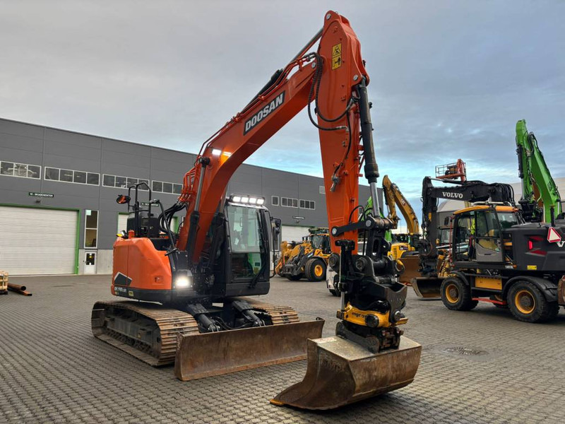 Doosan DX 140 LCR-7 - Kettenbagger: das Bild 2 Doosan DX 140 LCR-7 - Kettenbagger: das Bild 2