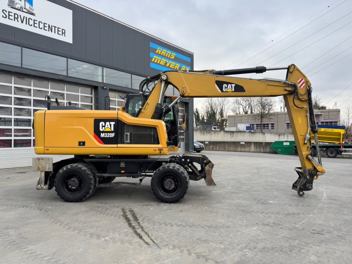 CATERPILLAR M320F Oilquick - Mobilbagger: das Bild 3 CATERPILLAR M320F Oilquick - Mobilbagger: das Bild 3