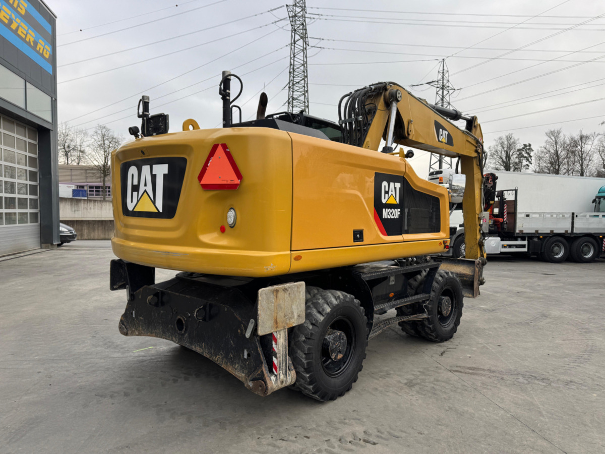 CATERPILLAR M320F Oilquick - Mobilbagger: das Bild 4 CATERPILLAR M320F Oilquick - Mobilbagger: das Bild 4