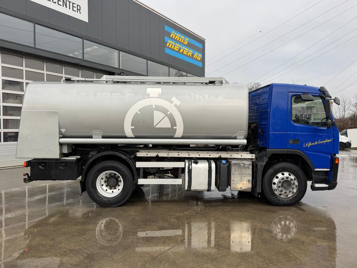 VOLVO FM-440 4x2 Tankwagen 13'500L - Tankwagen: das Bild 4 VOLVO FM-440 4x2 Tankwagen 13'500L - Tankwagen: das Bild 4