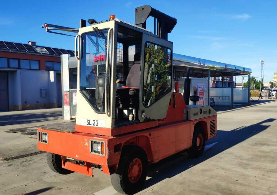 Terex SF50U - Seitenstapler: das Bild 4 Terex SF50U - Seitenstapler: das Bild 4
